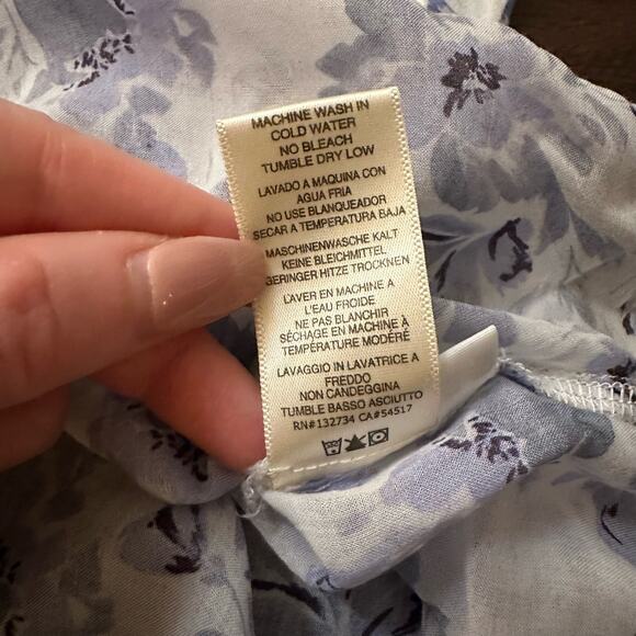 Cloth & Stone Anthropologie white & purple floral button down top size S - Picture 9 of 12